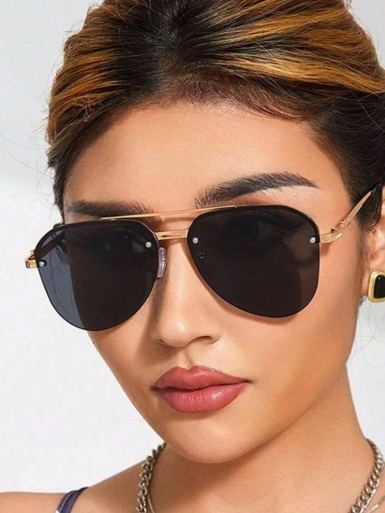 Black Lens Aviator Sunnies sunglasses